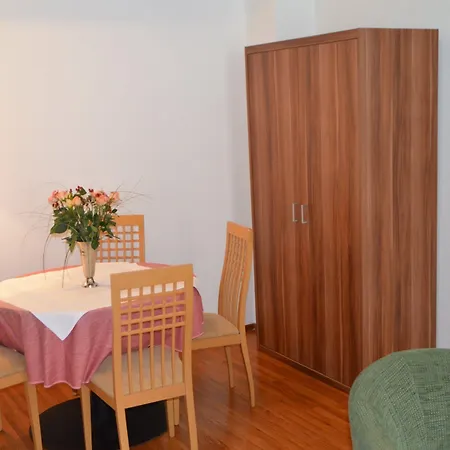 Neue Post - Apartment *