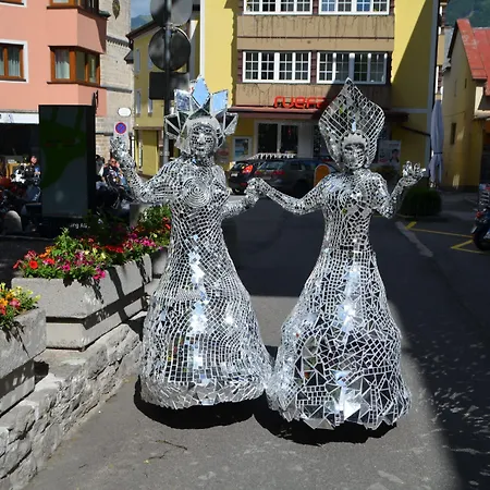 Neue Post - Zell am See