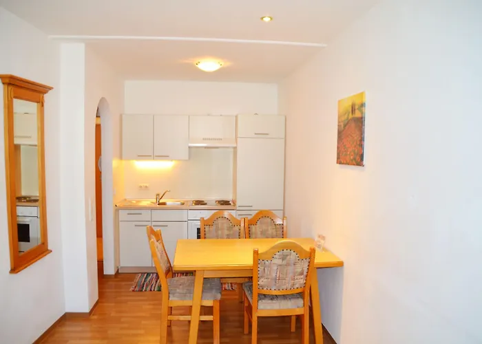 Neue Post - Apartamento